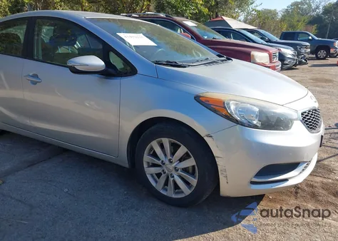 2014 Kia Forte Lx z USA, uszkodzony, nr VIN KNAFX4A62E5063317